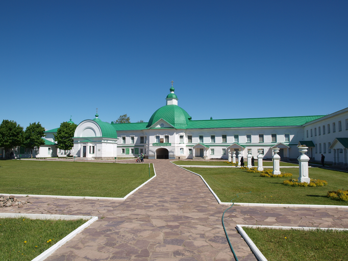 Настоятельский корпус