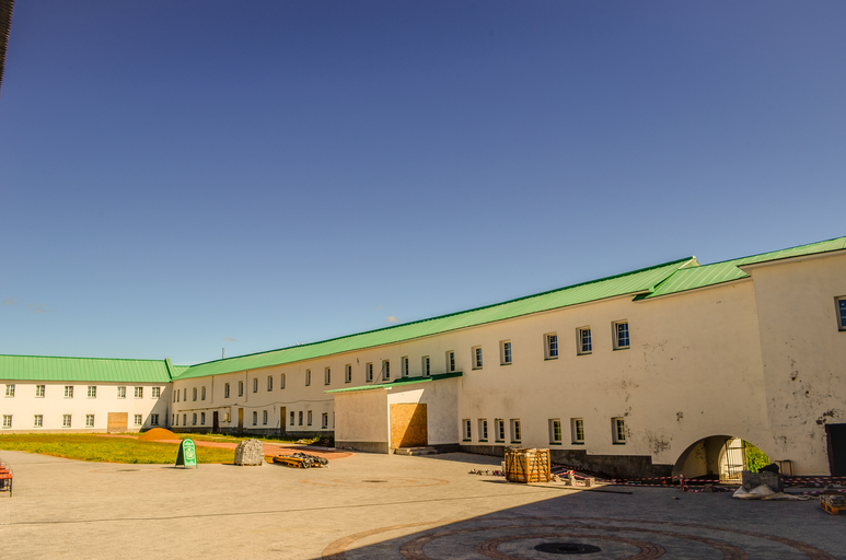 Южные братские кельи