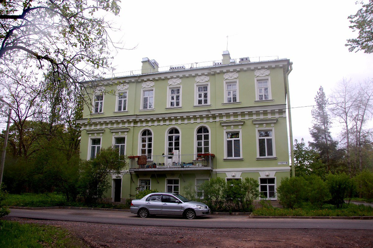 Дом Михайлова («дача Лансере») с садом (Павловск)