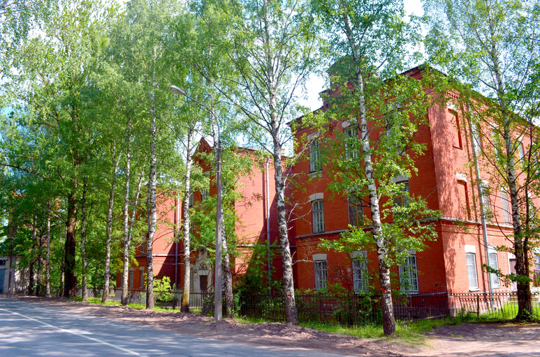 Здание приюта (Павловск)