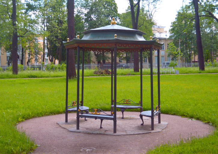 Чугунная беседка