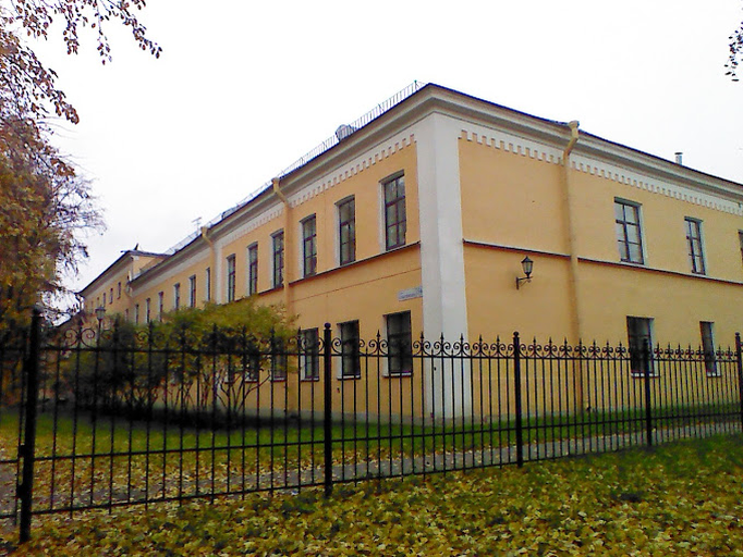 главное здание малолетнего отделения Николаевского сиротского института («Куракиной дачи»)